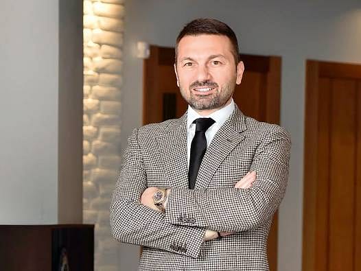 Radarına rüzgar santrali ile veri merkezlerini aldı