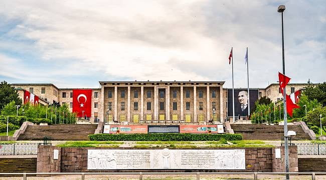 Popüler sözcüklerin patenti kime ait?