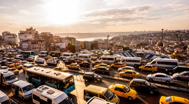 New York, Chicago ve Londra’yı geride bıraktı: Yılda 105 saat trafikte kaybediliyor