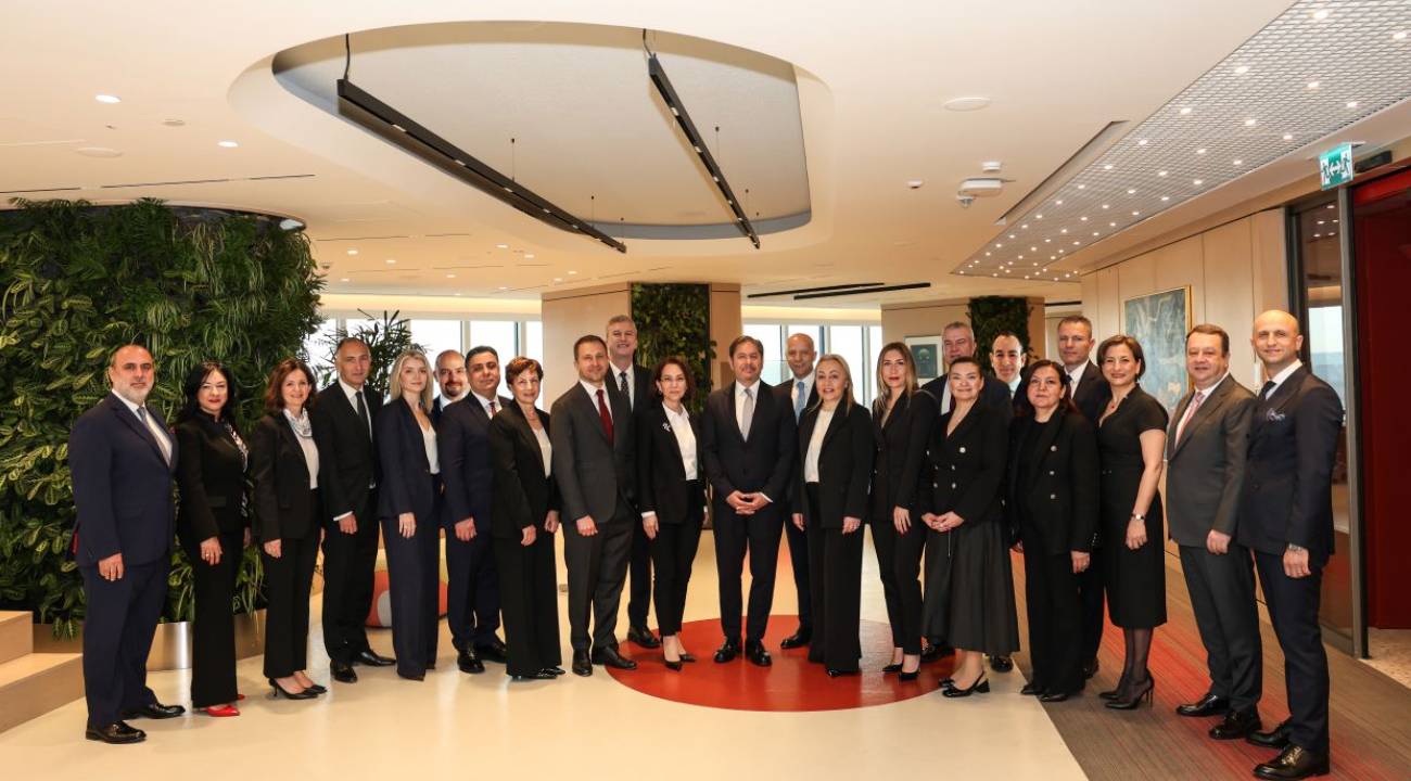 Akbank üst yönetiminde yeni dönem
