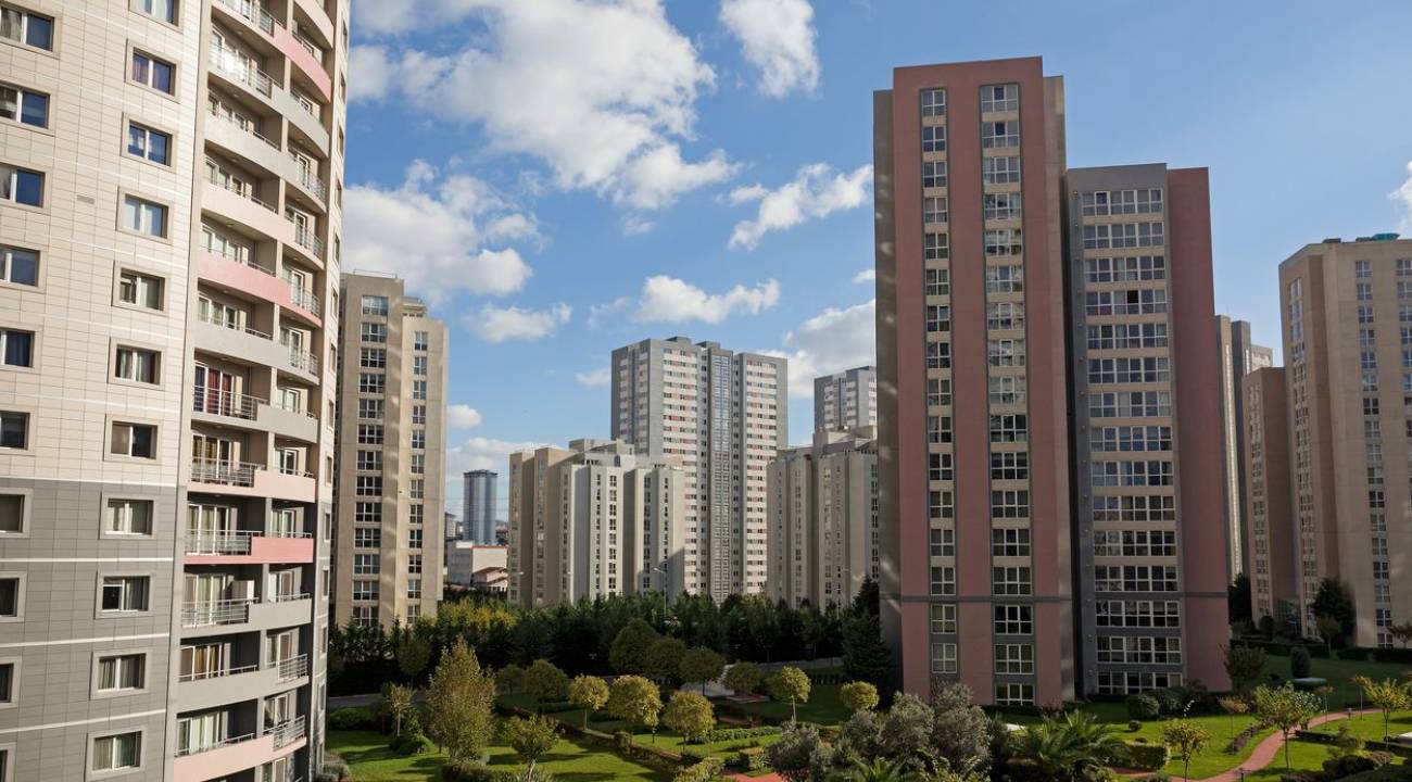 Gayrimenkul satışları 3 milyonu geçti: Harç geliri 96 milyarı lirayı buldu