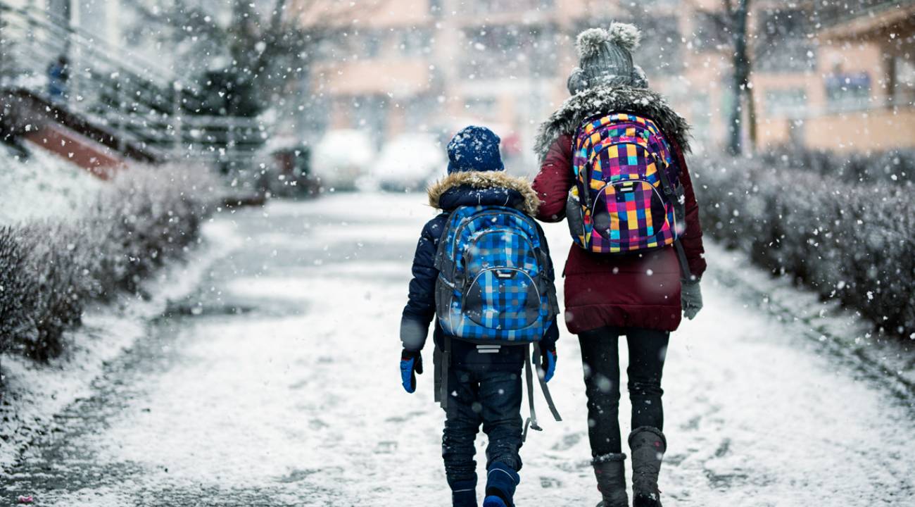 Bazı illerde kar yağışı nedeniyle eğitime ara verildi