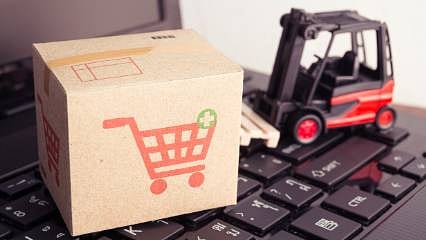 E-ihracat pazarı büyüyor: Avrupalı tekstil, Orta Doğulu kozmetik alıyor