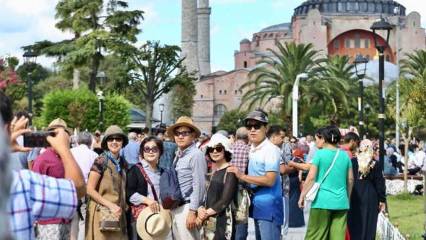 Geri dönen turist daha çok harcadı