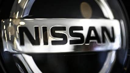 Nissan'a Fitch'ten kötü haber: Kredi notunu düşürdü