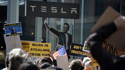 Musk'ın ‘siyasi duruşu’ Tesla'yı vurdu: Yüzde 35 değer kaybı
