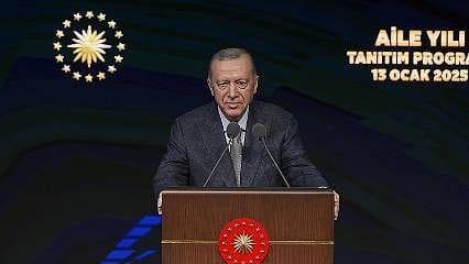 Yeni evlenecek gençlere: 81 ilde faizsiz kredi başlıyor