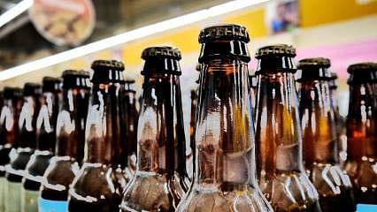 Alkollü içkilerde tesis kurma ve üretim izni bedelleri belirlendi