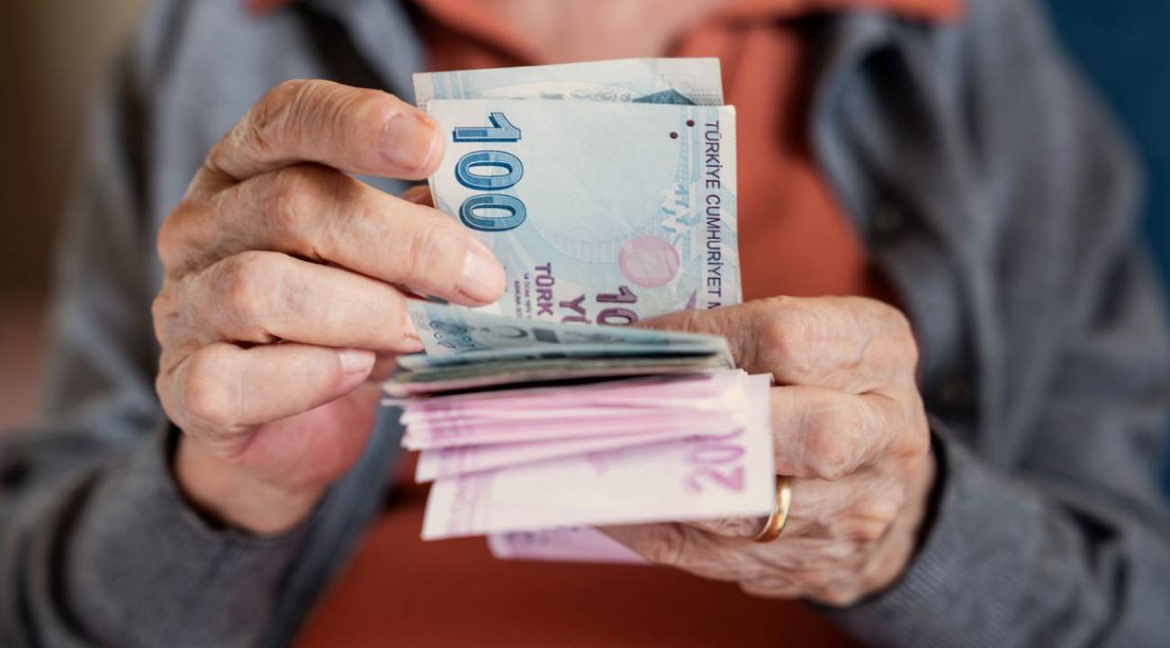 Emekli bayram ikramiyeleri ne zaman ödenecek? Bakan açıkladı
