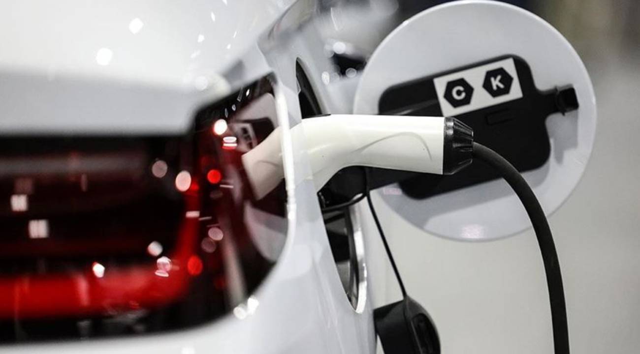 Elektrikli araç satışları artıyor: Peki şarj soketi yeterli mi?
