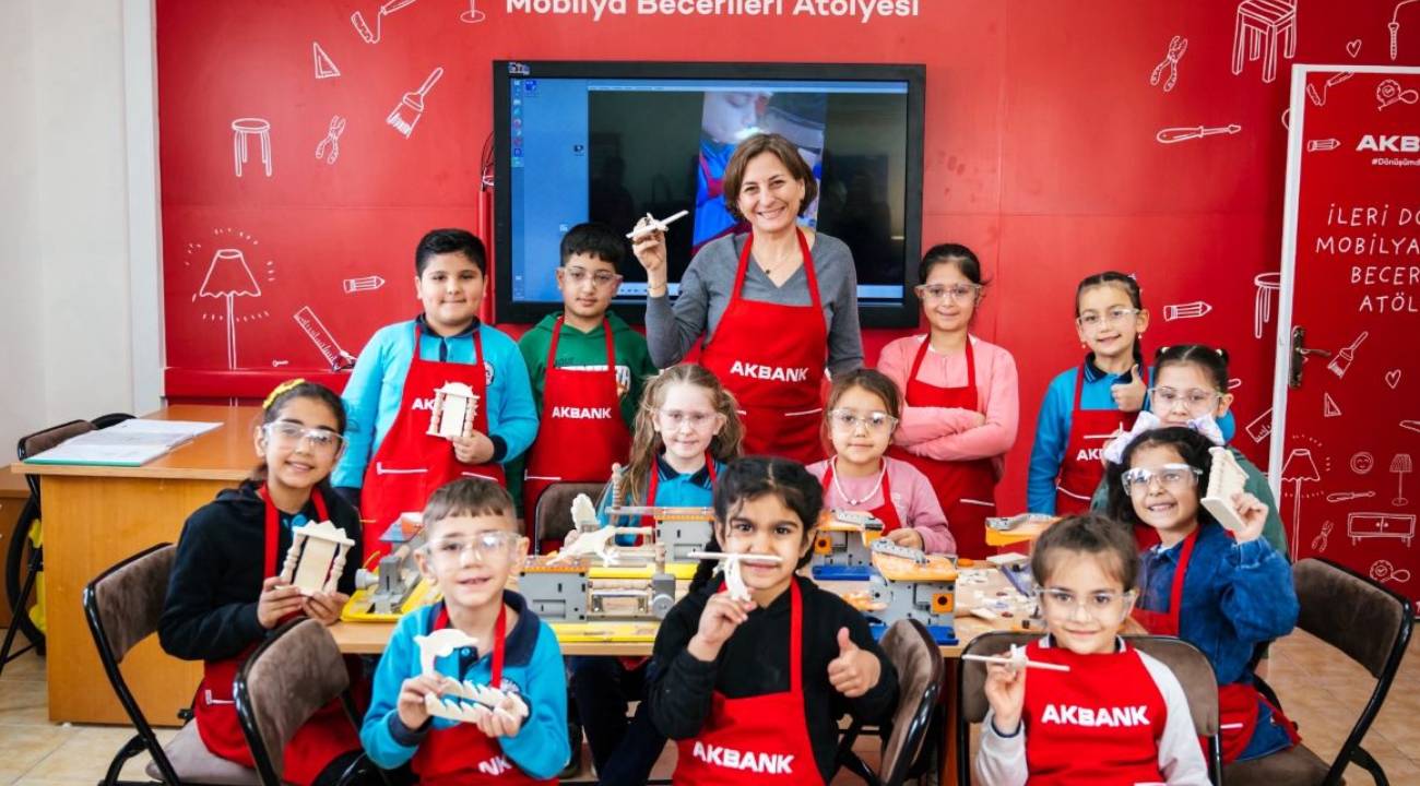 Akbank'ın İleri Dönüşüm Projesi büyüyor: Hedef 400 bin öğrenciye ulaşmak