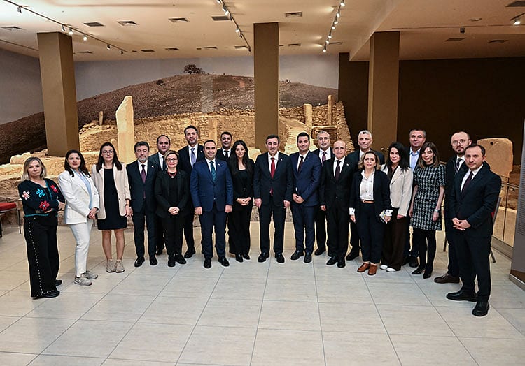 Ekonomi yönetimi gündeme ilişkin soruları yanıtladı-3