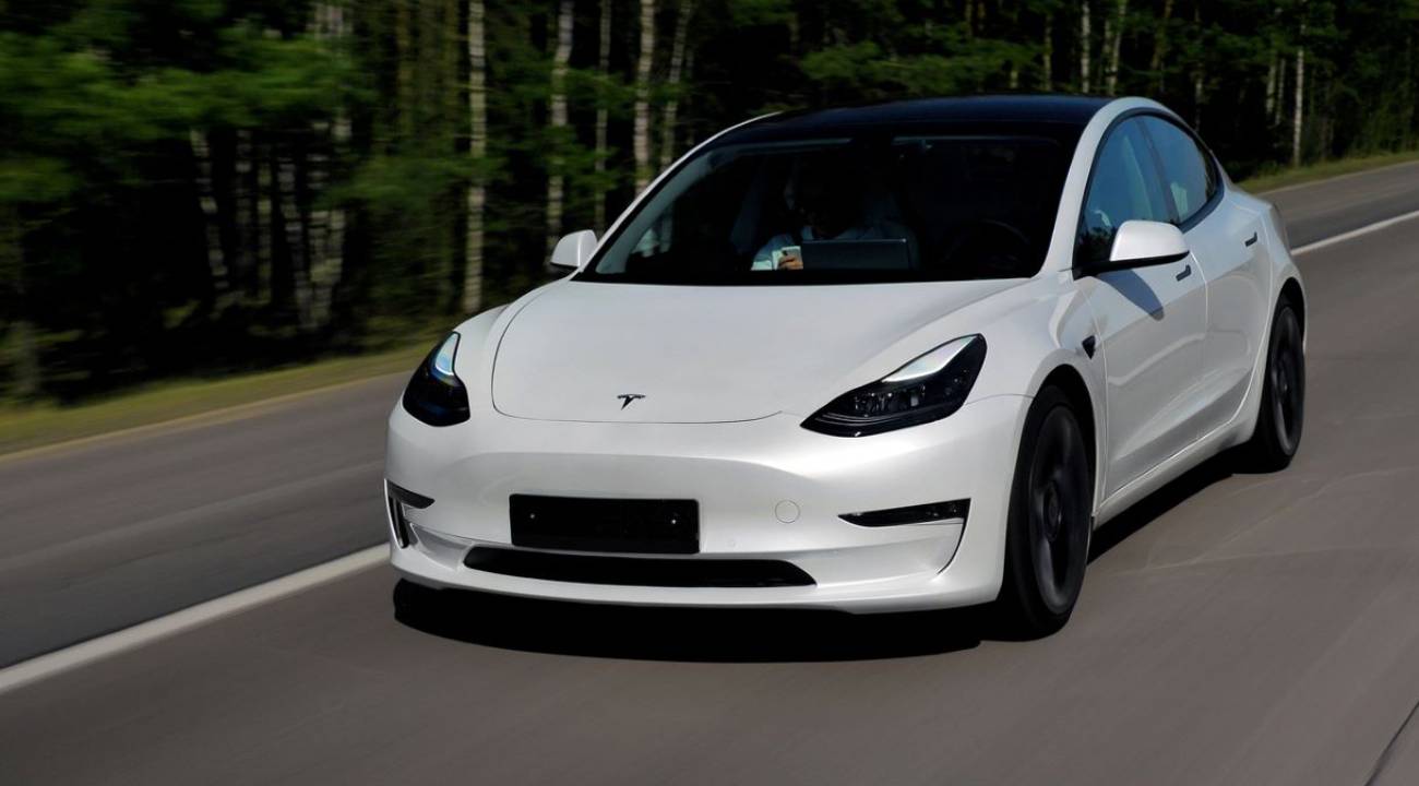 Tesla Avrupa’da kan kaybetmeyi sürdürüyor