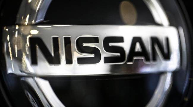 Nissan'a Fitch'ten kötü haber: Kredi notunu düşürdü