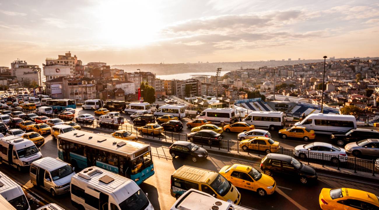 New York, Chicago ve Londra’yı geride bıraktı: Yılda 105 saat trafikte kaybediliyor