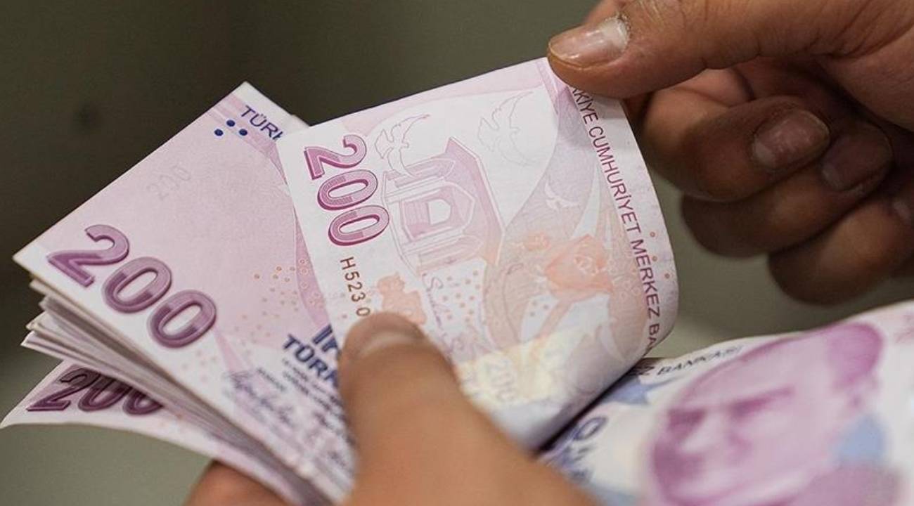 Milyonlarca çalışan merak ediyor: Asgari ücrete ara zam yapılacak mı?