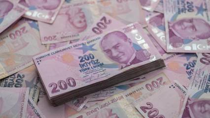 Hazine iki ihalede 102,4 milyar lira borçlandı