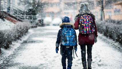 Bazı illerde kar yağışı nedeniyle eğitime ara verildi