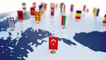 Diplomasi ve iş dünyasını buluşturacak: İstanbul Diplomatik Kulübü kuruldu