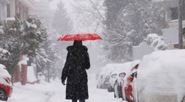 AKOM uyardı: İstanbul'a kar geliyor