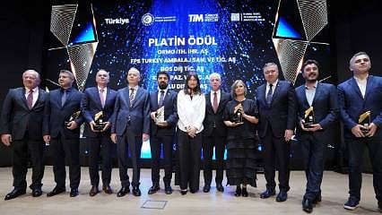 Türk tekstil sektörünün başarılı ihracatçıları ödüllendirildi