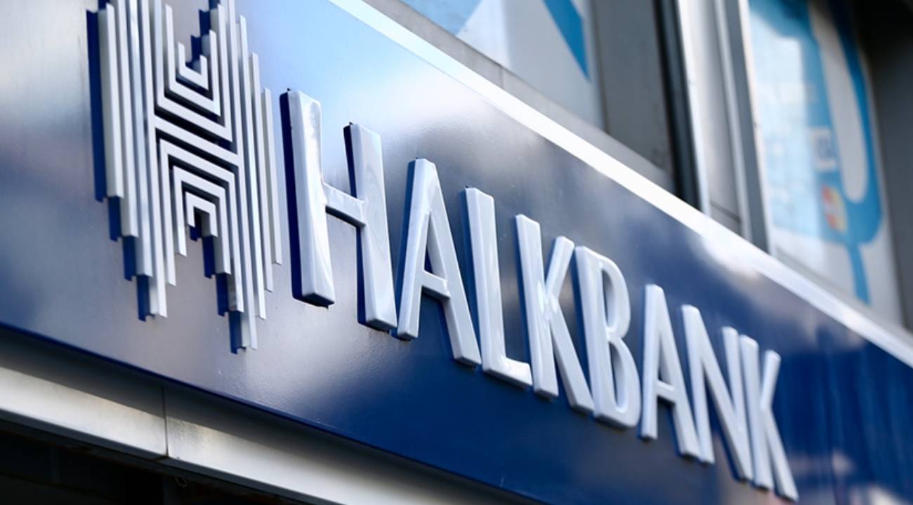 Halkbank kararını revize etti: Yeni, şubeli banka geliyor