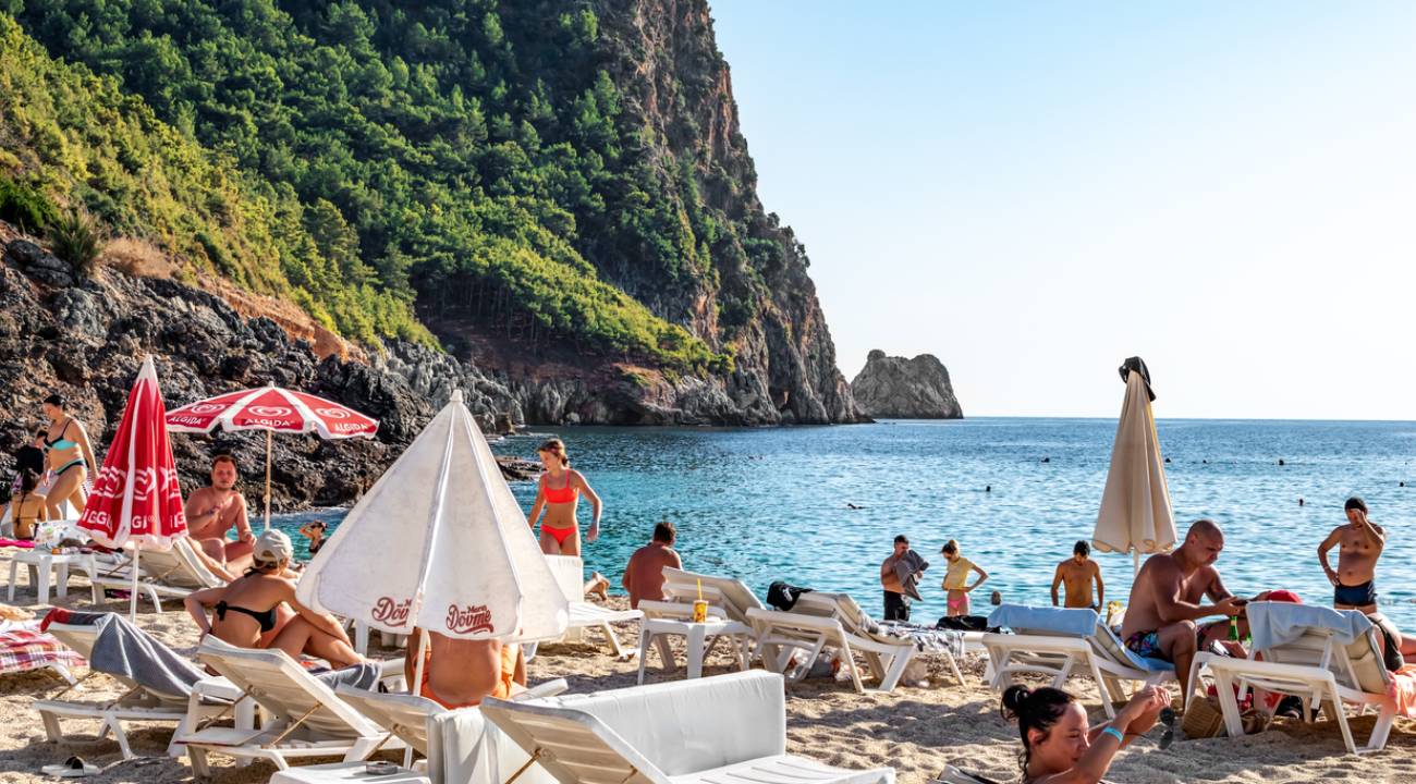 Yerli turist akraba evinde konakladı: 2024'ün üçüncü çeyreğinde 205 milyar lira harcadı