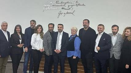 Ekonomi gazetecileri seçimini yaptı