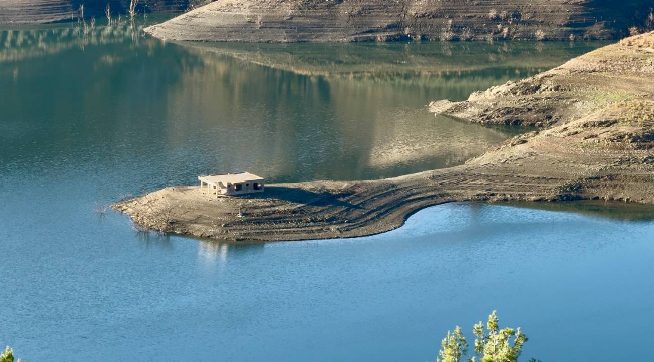 Su kaynağı kurudu 11 yıl önceki 'hayalet köy' geri döndü