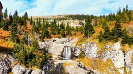 Sonbahar Sis Dağı'na uğradı: Sandık Gölü Şelalesi göz kamaştırıyor
