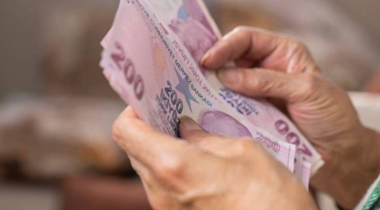 Emekli bayram ikramiyeleri  (4000 TL) ne zaman hesaplara yatacak?