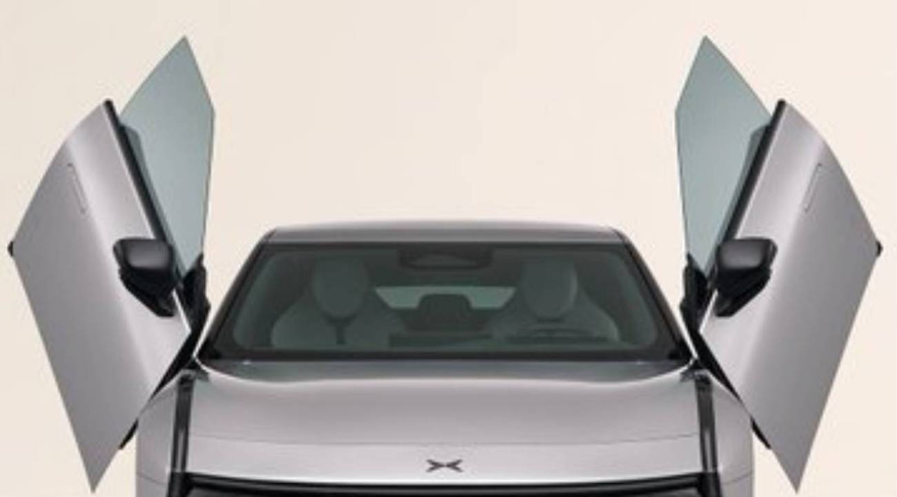 Çinli markanın tanıttığı yeni sedan-coupe