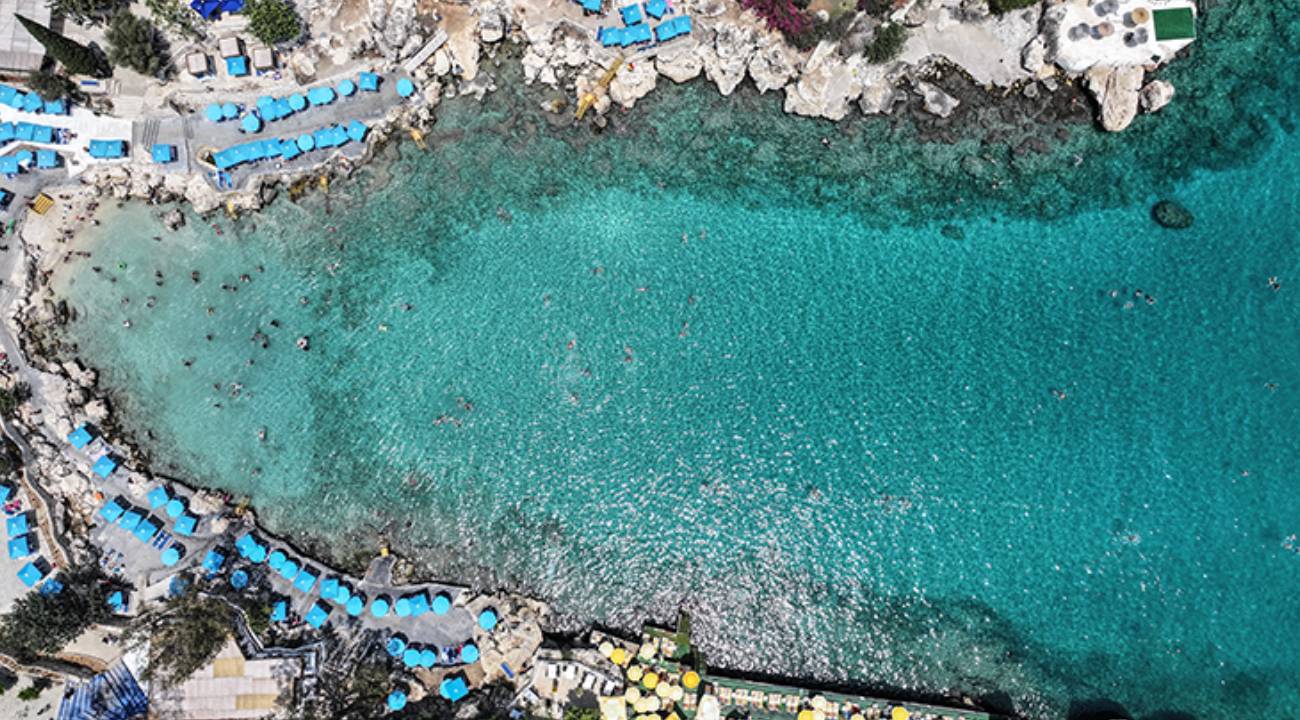 Antalya, Muğla ve Mersin sahillerinde Kurban Bayramı'nın ilk gününde yoğunluk yaşanıyor