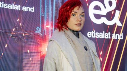 'Ameca' ve 'Nyra' robotları: Mimikleri ve verdiği yanıtlarla herkesi şaşkına uğrattı