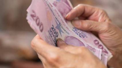 Yaşlı ve engelli aylıkları hesaplara yatırıldı