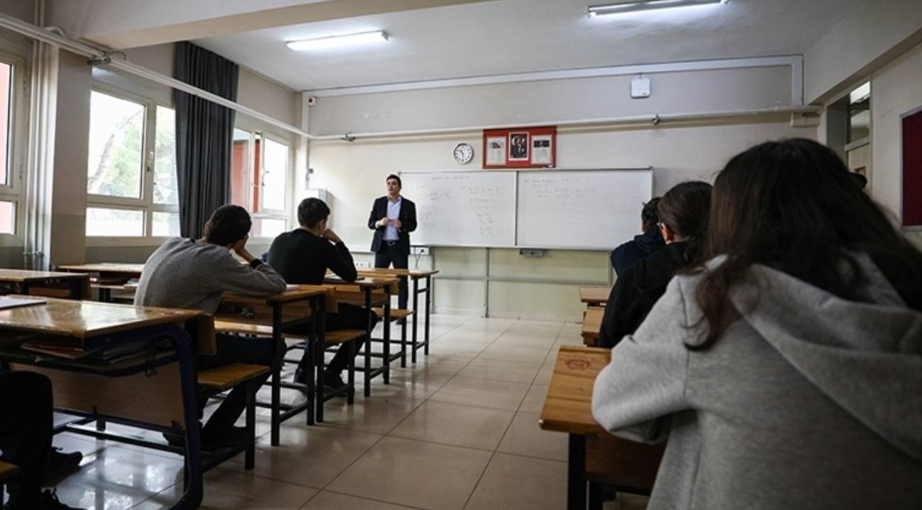 MEB tarihi duyurmuştu... Başvurular bugün saat 16:00'da sona eriyor