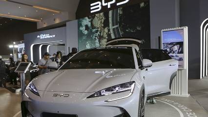 Çinli BYD Avrupa'da ilk kez Tesla'yı solladı