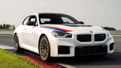 BMW 2002 ruhu yeniden hayat buldu: M2 Turbo geri dönüyor... İşte fiyatı ve özellikleri