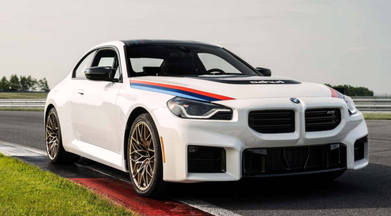 BMW 2002 ruhu yeniden hayat buldu: M2 Turbo geri dönüyor... İşte fiyatı ve özellikleri