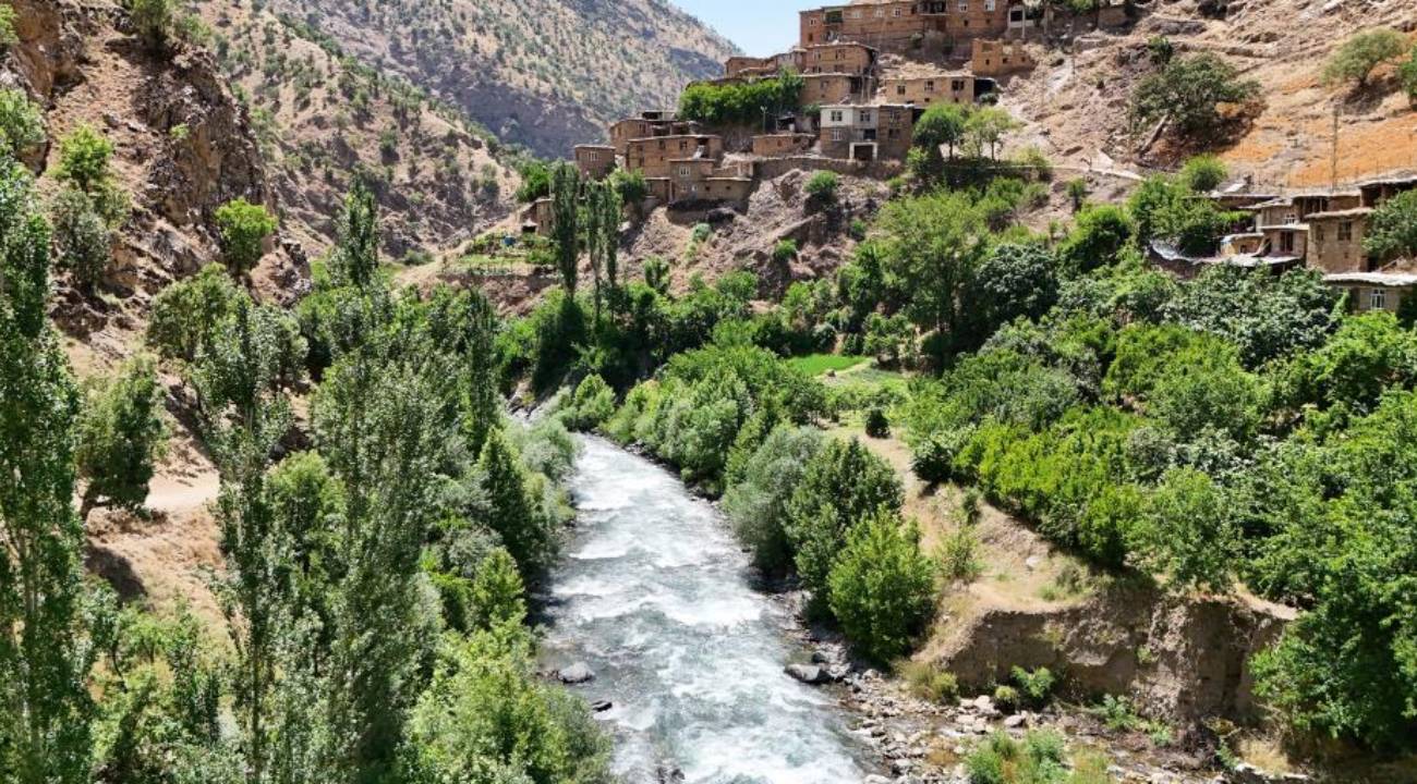 Bitlis’in saklı cenneti: Hacı Mehmet köyü doğaseverlerin yeni gözdesi oldu