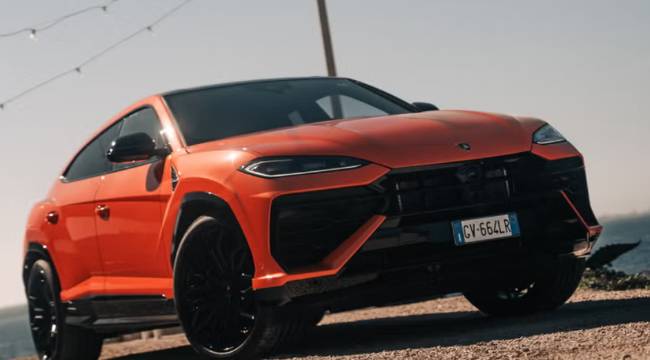 1-Lamborghini Urus SE