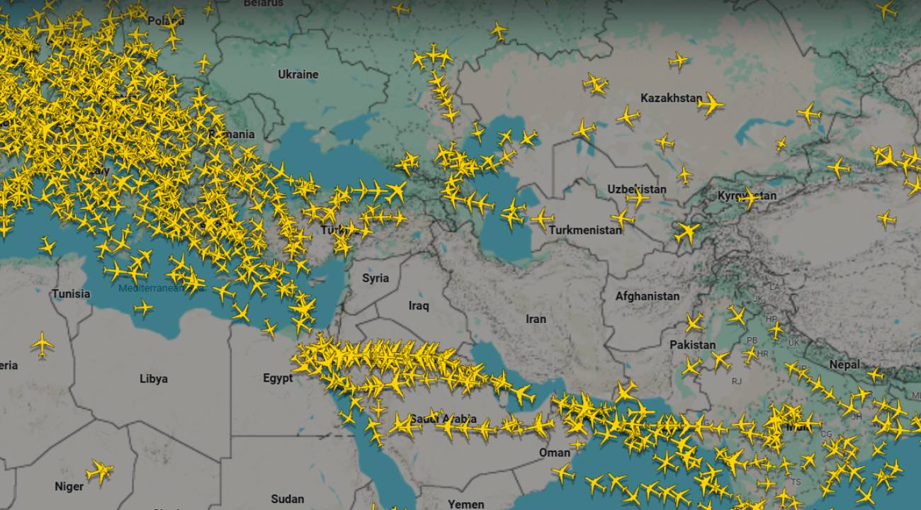 Hava trafiği felç, İsrail-İran gerilimi rotaları değiştirdi