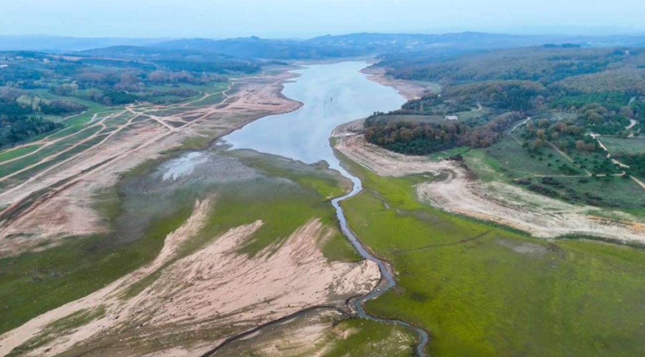 İstanbul barajları alarm veriyor... Kuraklığın boyutu havadan görüntülendi