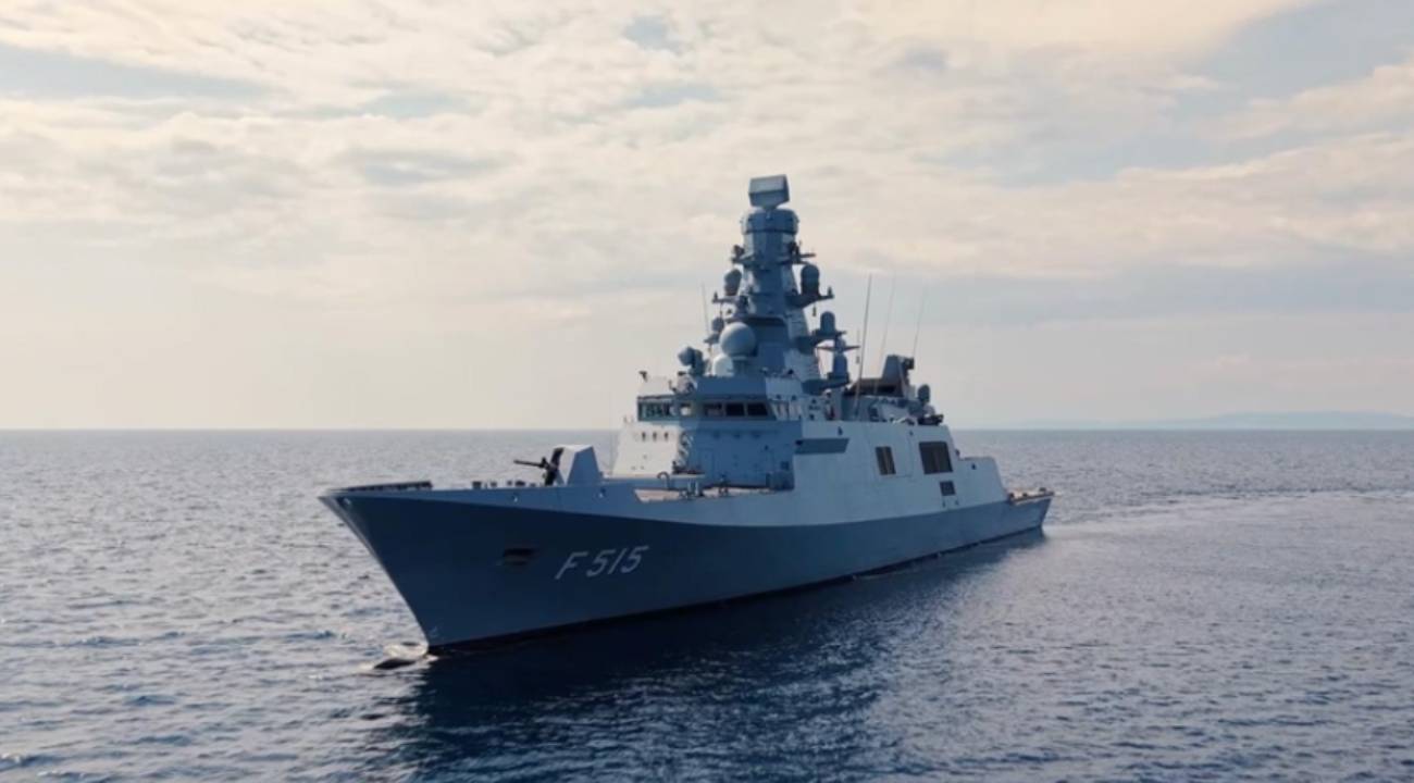 TCG İstanbul Fırkateyni atış testlerinde hedefleri tam isabetle vurdu