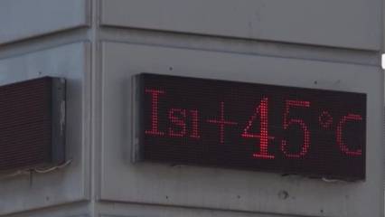 Antalya'da kavurucu sıcaklar: termometreler 45, deniz suyu 32 derece