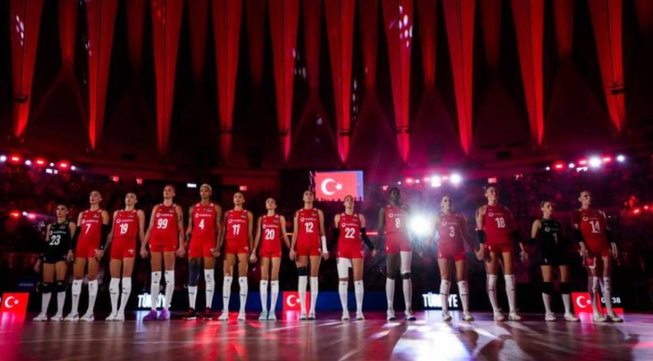 Sultanlar tarih yazdı: Dünya Şampiyonası'nda gümüş madalya