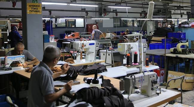 Usta günde 10 çift dikiyordu, yapay zekâ 100 çifte çıkardı