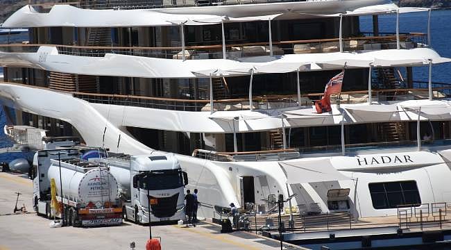 Dünyanın en büyükleri Bodrum’da: "Blue" ve "Hadar"a dev yakıt ikmali