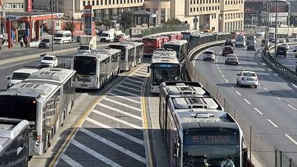 15 Temmuz'da metrobüs kullanacaklar dikkat... Güzergah değişecek