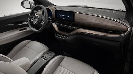 Sınırlı sayıda Fiat 500e Giorgio Armani Collector's yeniden Türkiye'de... İşte fiyatı ve özellikleri
